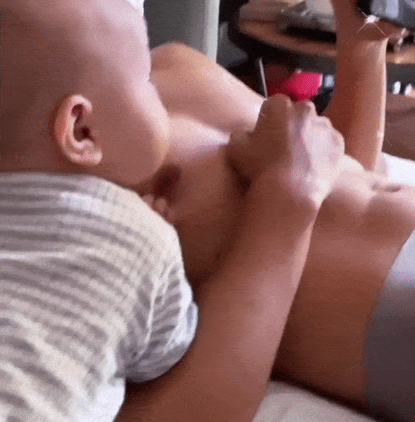 Phản ứng trái ngược của Leon và Lisa khi sờ ngực ba Kim Lý-4