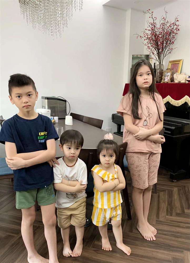 Đẻ nhiều con, Hằng Túi điểm danh quân số hờn dỗi thấy thương-3