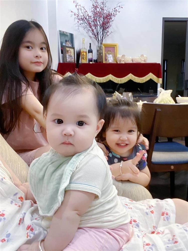 Đẻ nhiều con, Hằng Túi điểm danh quân số hờn dỗi thấy thương-2