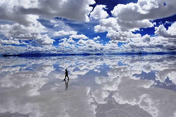 Đài ngắm cảnh chơi vơi trên núi cao ở Trung Quốc-1