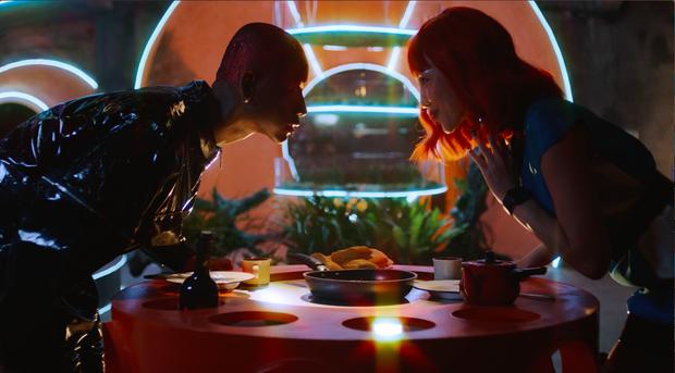 Tóc Tiên sớm tiên tri ngày TP HCM giãn cách từ cách đây 1 năm?-3