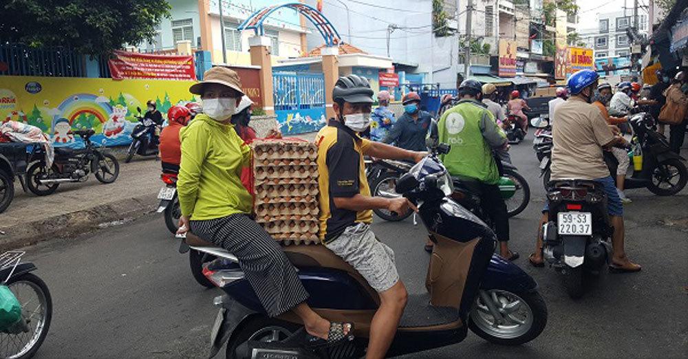 Chóng mặt giá thực phẩm trên trời ở TP HCM trước giờ giãn cách-4