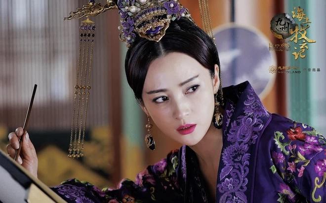 Tây Thi đẹp nhất màn ảnh mang tiếng cướp chồng bây giờ ra sao?-12