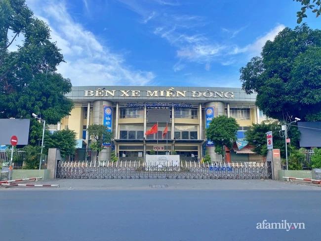 TP.HCM vắng... như mùng 1 Tết trong ngày đầu giãn cách-15