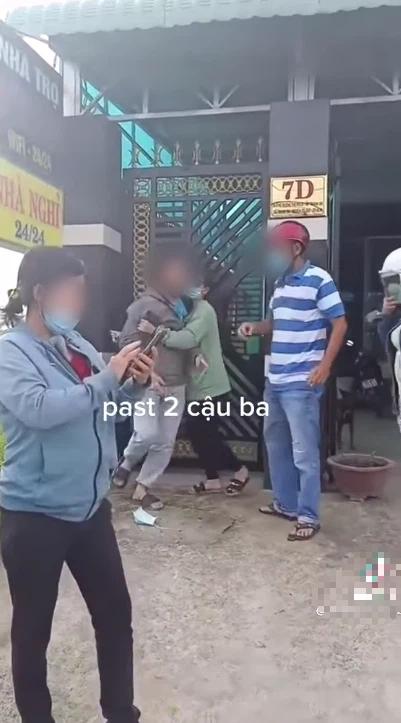 Cậu Ba ngoại tình bị cháu trai đánh ghen, người vợ nói 1 câu choáng nặng-6