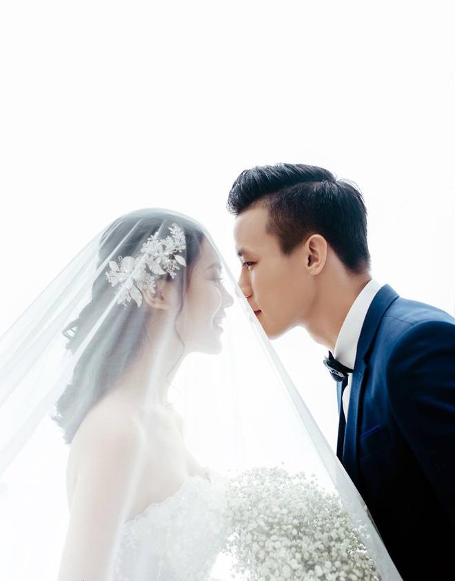 Quế Ngọc Hải múa quạt để đổi lấy nụ cười của con gái-3