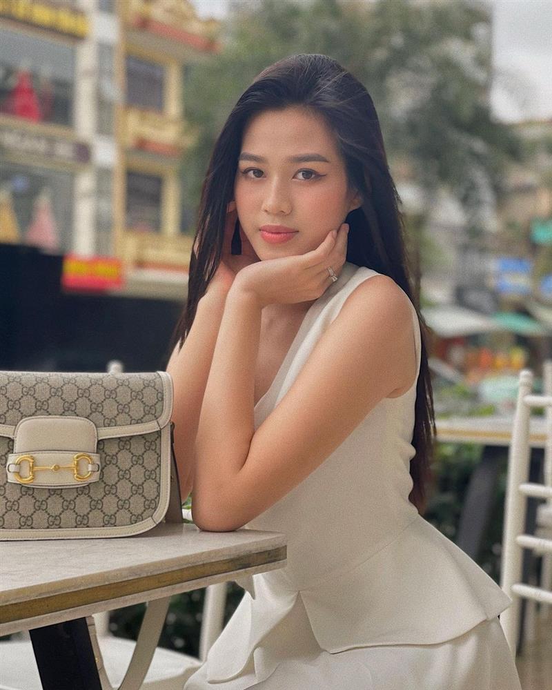 Đỗ Thị Hà mạnh tay sắm túi trăm triệu nhưng cách mix đồ vẫn gây tranh cãi-5