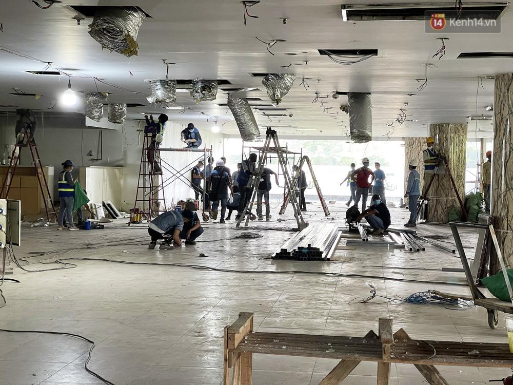 Bên trong Thuận Kiều Plaza đang thi công chuyển thành bệnh viện dã chiến-2