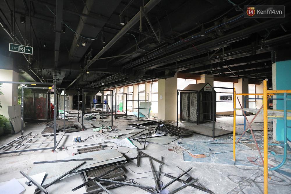 Bên trong Thuận Kiều Plaza đang thi công chuyển thành bệnh viện dã chiến-15