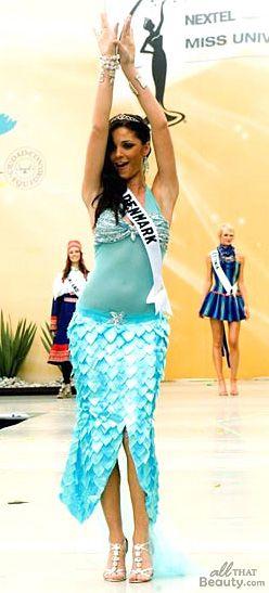 Thảm họa quốc phục quốc tế: Người mặc có khi chẳng muốn ngắm lại-4