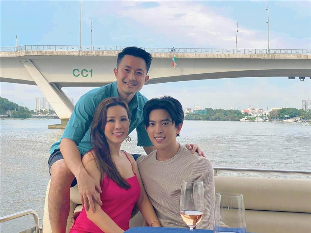 Ngoại hình soái ca của cậu cả mà Thu Hoài công khai đồng tính-14