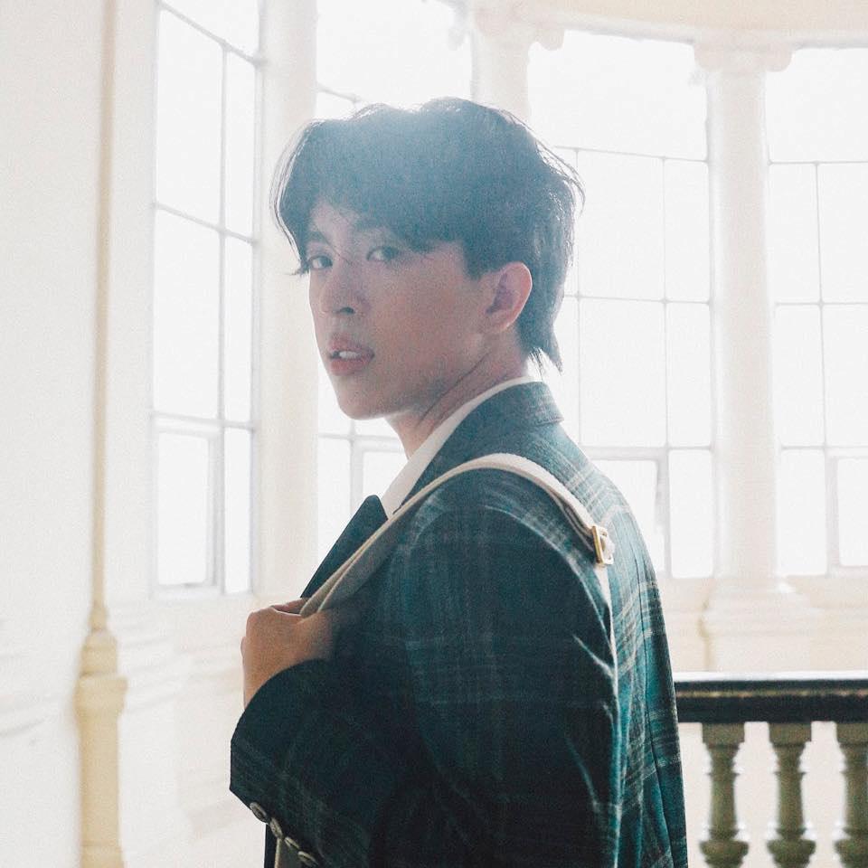 Ngoại hình soái ca của cậu cả mà Thu Hoài công khai đồng tính-8