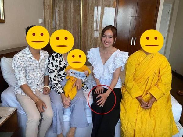 BST giày lênh khênh, áo hở ngực của mỹ nhân Việt khi đi từ thiện-11