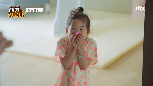 Vợ cũ Lee Dong Gun công khai con gái trên sóng truyền hình-4