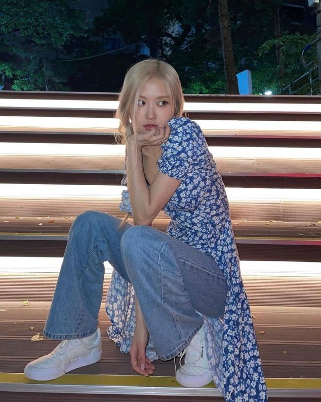 Mix váy hoa mùa hè xinh như nữ thần giống Rosé BLACKPINK-1