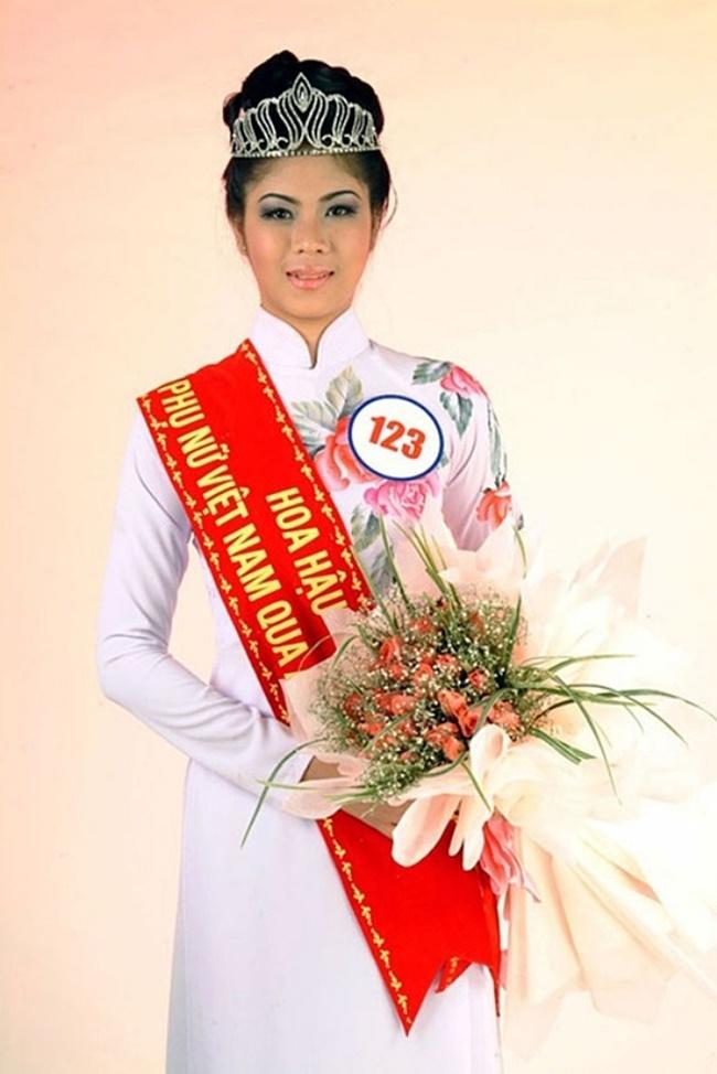 Nguyễn Đình Thụy Quân đăng quang hoa hậu năm 2013 khi mới 17 tuổi. Cùng năm, cô đại diện Việt Nam dự thi Hoa hậu Thế giới. Tuy nhiên, vì còn ngồi trên ghế nhà trường, cô nhanh chóng quay trở lại tập trung việc học, chỉ thỉnh thoảng tham gia một số chương trình. Đến năm 2007, người đẹp chính thức rút lui khỏi showbiz, sau đó kết hôn, sinh con và tập trung công việc kinh doanh.