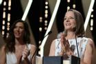 'Thật xấu hổ khi Cannes 2021 vẫn xem thường phái nữ'