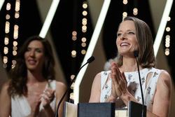 'Thật xấu hổ khi Cannes 2021 vẫn xem thường phái nữ'