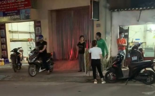 Clip: Đang chở khách thấy vợ vào nhà nghỉ với bồ, anh Grab tát cháy má vợ-1