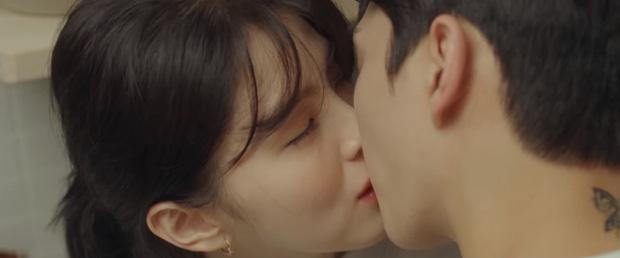 Cặp đôi ân ái hơn 20 lần chỉ trong một tập Nevertheless-1