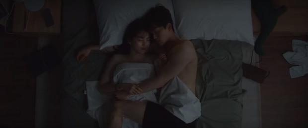 Cặp đôi ân ái hơn 20 lần chỉ trong một tập Nevertheless-12