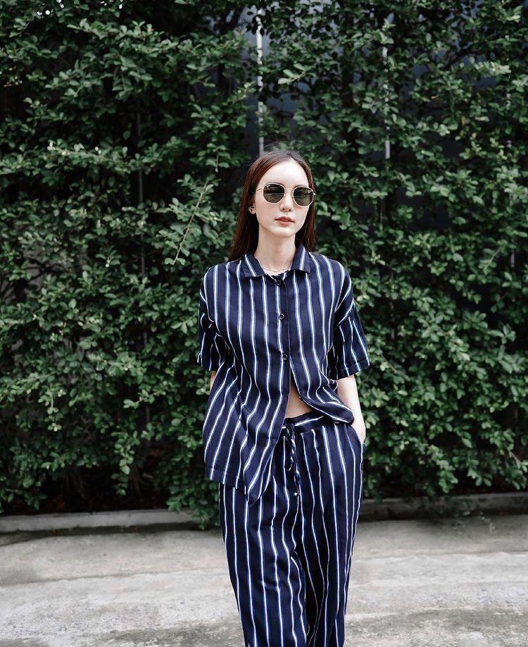 Mỹ nhân Việt, Thái lăng-xê mốt mặc sơ mi phanh cúc khoe eo con kiến-8