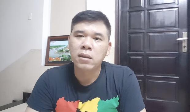 Chủ kênh YouTube từ thiện từ chối phát cơm cho người bụi đời, sơn móng tay đeo vàng là ai?-4