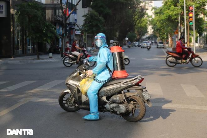 Phong tỏa nhiều điểm trên phố trung tâm Hà Nội liên quan ca dương tính mới-4