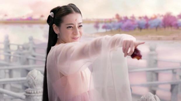 Mỹ nhân Hoa ngữ ngượng 9 mặt vì lộ nội y, trùm cuối thả rông luôn vòng 1-6