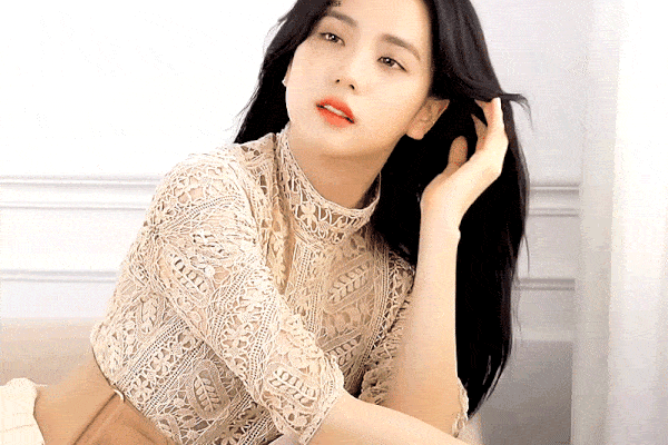 Jisoo tám vu vơ nhưng bị fan gài làm lộ luôn cả kế hoạch comeback của BLACKPINK-2