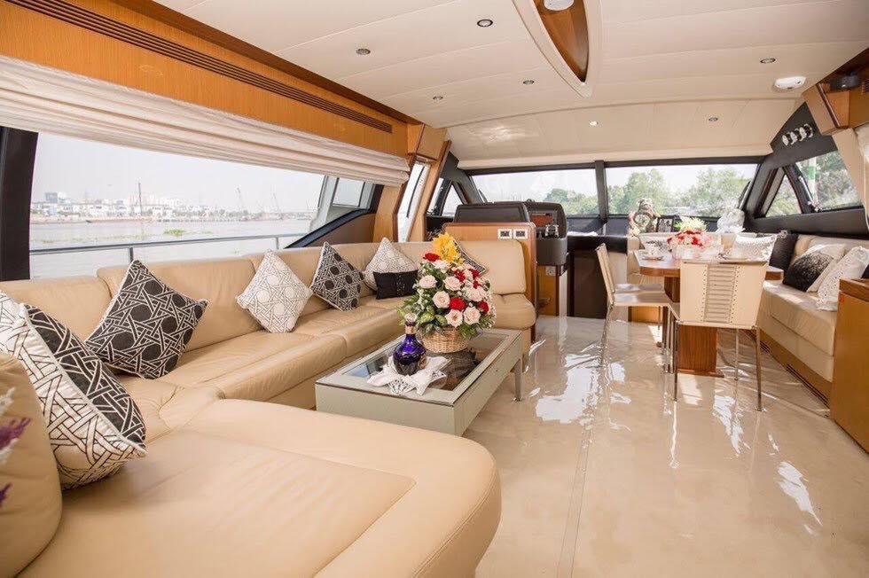 Lý Nhã Kỳ giàu có, khoe khoang cỡ nào mà bà Phương Hằng kêu nổ?-5