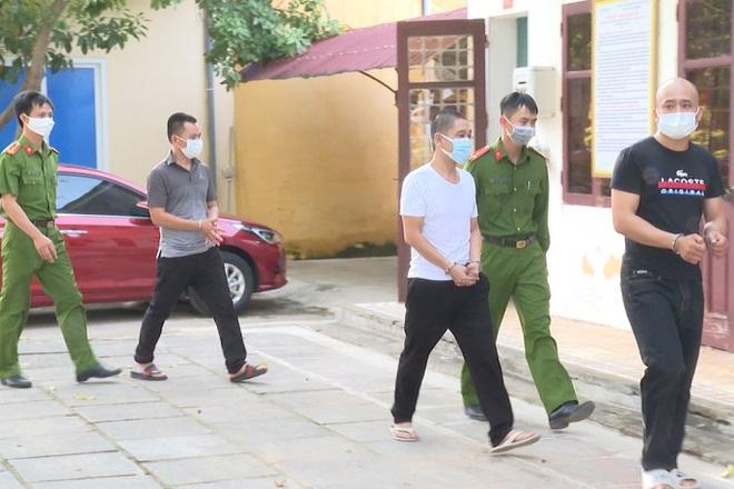 Đánh sập 3 ổ cá độ bóng đá qua mạng giao dịch hàng chục tỷ đồng-1