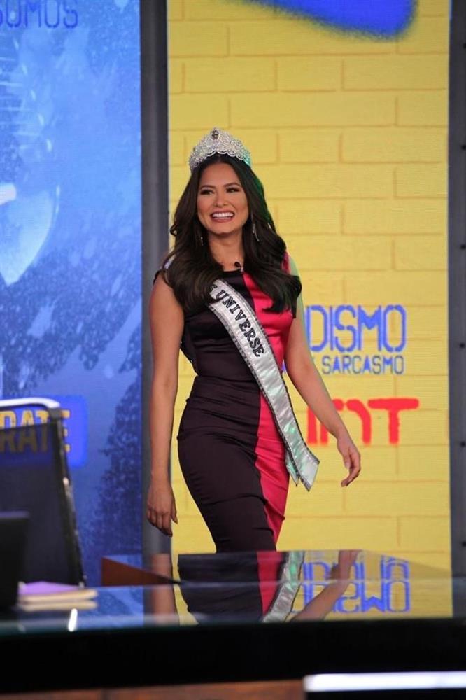 Hoa hậu Hoàn vũ Thế giới nhiều lần tự dìm dáng, tố nhược điểm đô vật-6