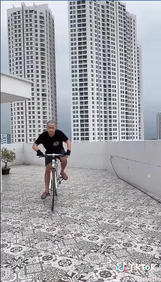 Vợ chồng anh trai Bảo Thy ở nhà tránh dịch mà như đi nghỉ dưỡng-7