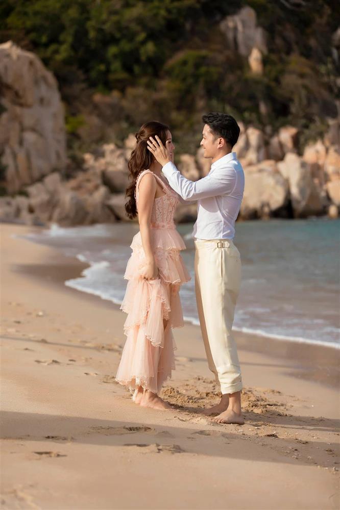 Bật mí hợp đồng hôn nhân của Thu Hoài và chồng kém 10 tuổi-5