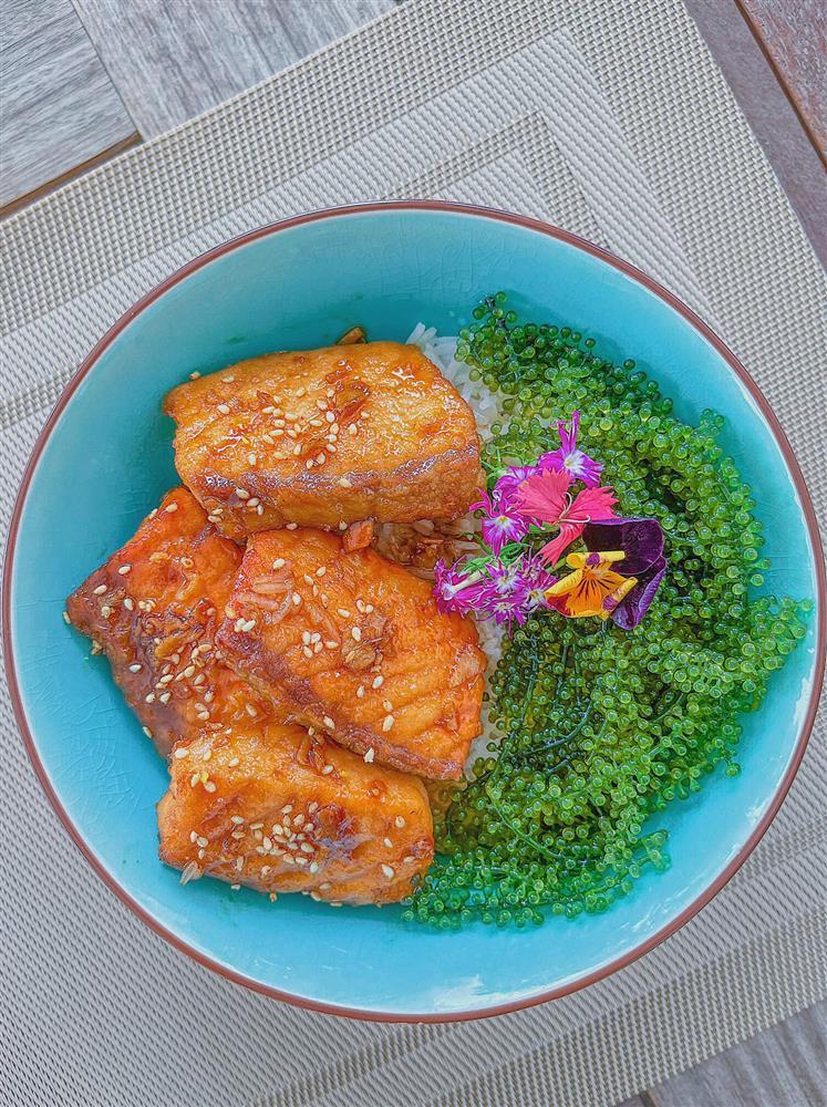 Lan Khuê chăm nấu ăn mùa dịch, nhìn 7749 món thèm nhỏ dãi-2