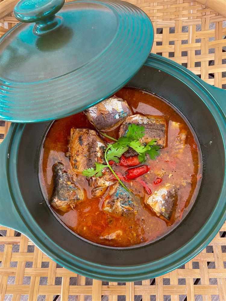 Lan Khuê chăm nấu ăn mùa dịch, nhìn 7749 món thèm nhỏ dãi-8