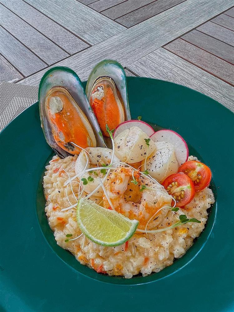 Lan Khuê chăm nấu ăn mùa dịch, nhìn 7749 món thèm nhỏ dãi-10