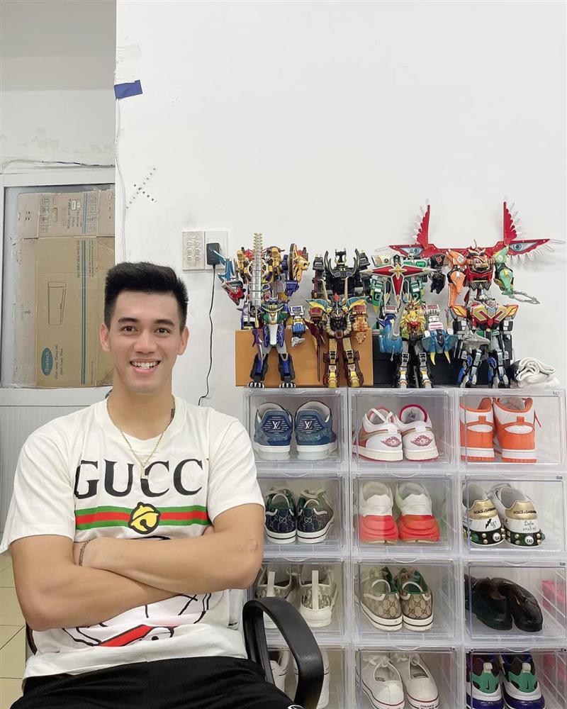 Hoàng Đức bình luận cà khịa, vô tình lộ Nguyễn Tiến Linh siêu giàu-4