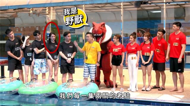 Chân dài bán dâm 6.000 USD bất ngờ tái xuất showbiz xứ Đài-1