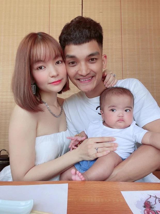 Vợ Mạc Văn Khoa đáp trả antifan cực gắt vì gia đình bị miệt thị ngoại hình-5