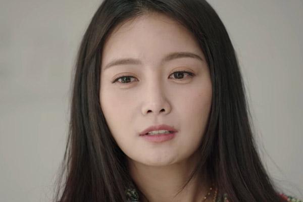 Đang nấu ăn bỗng nghe tiếng hét, vội chạy lên thì chết ngất kinh hoàng-2