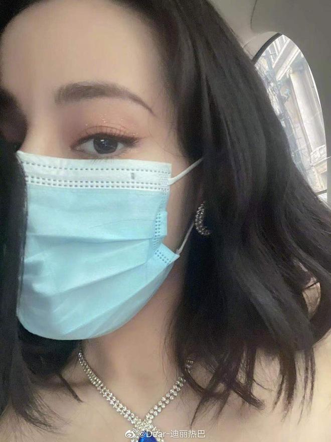 Địch Lệ Nhiệt Ba lộ diện giữa scandal phá thai, đẹp như nàng thơ-6