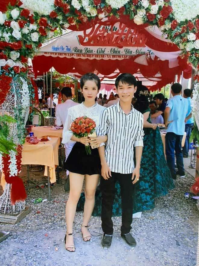 Yêu nhau 9 năm, cặp đôi từ chung lớp, chung bàn đến… chung giường-2