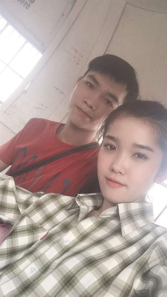 Yêu nhau 9 năm, cặp đôi từ chung lớp, chung bàn đến… chung giường-5