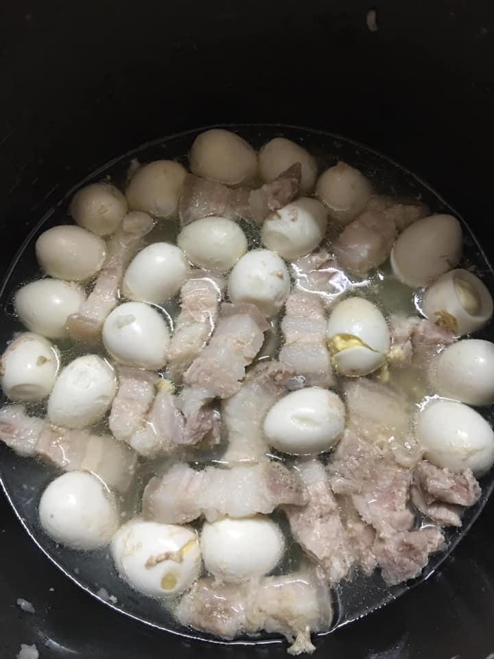 Kho thịt trắng ởn như ma, mẹ chồng chống đũa từ trưa tới chiều-1