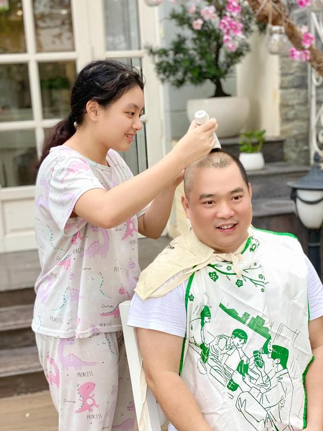 Cắt tóc cho Ông Cao Thắng, Đông Nhi biến chồng thành Giang Còi-13