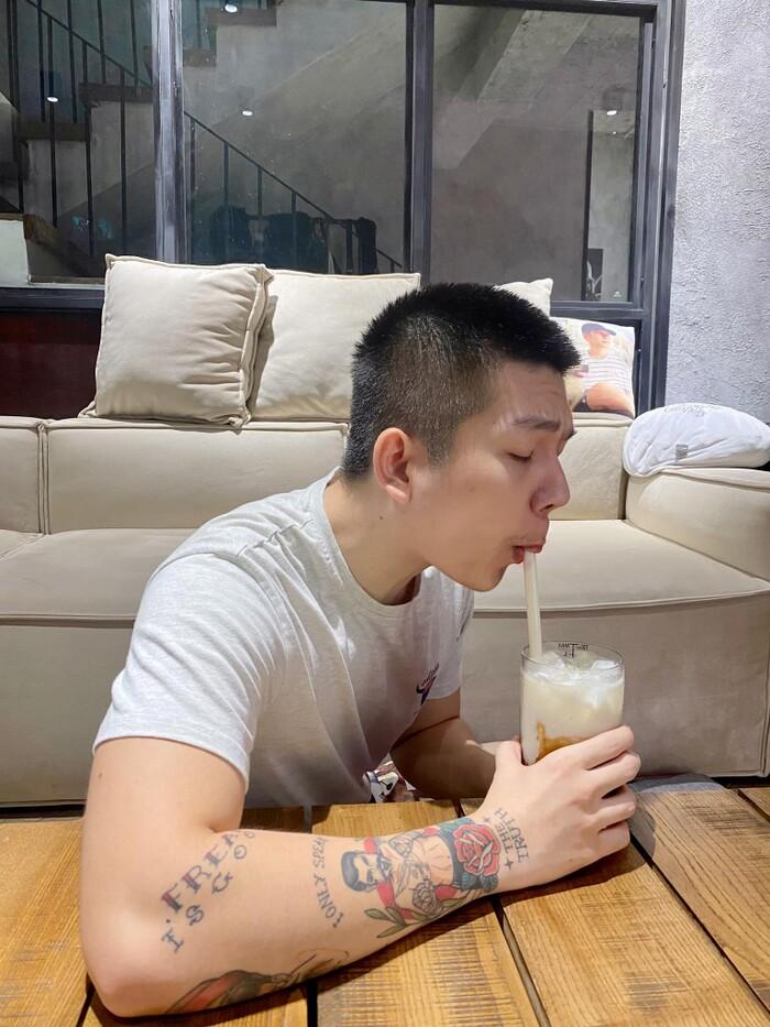 Cắt tóc cho Ông Cao Thắng, Đông Nhi biến chồng thành Giang Còi-10