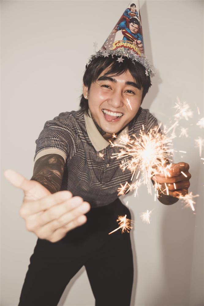 Giữa ồn ào tẩn Du Uyên, Đạt G nhận quà đặc biệt từ Cindy Lư-3