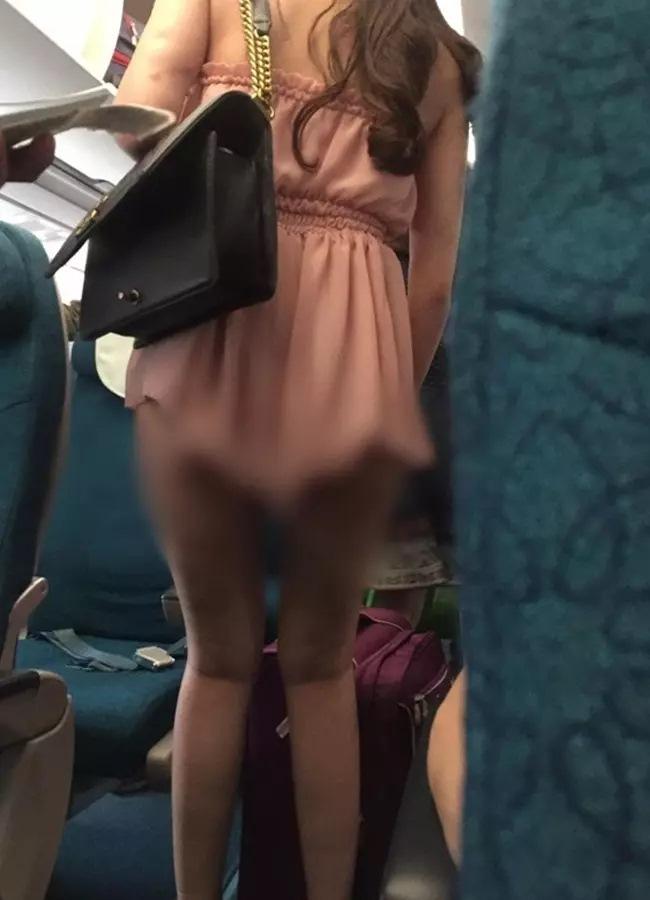 Những trang phục như thế này không nên mặc ở nơi công cộng.